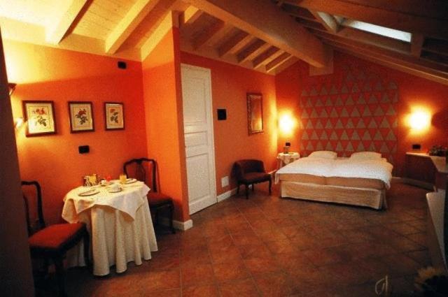 Hotel Casa Arizzoli Cannobio Oda fotoğraf